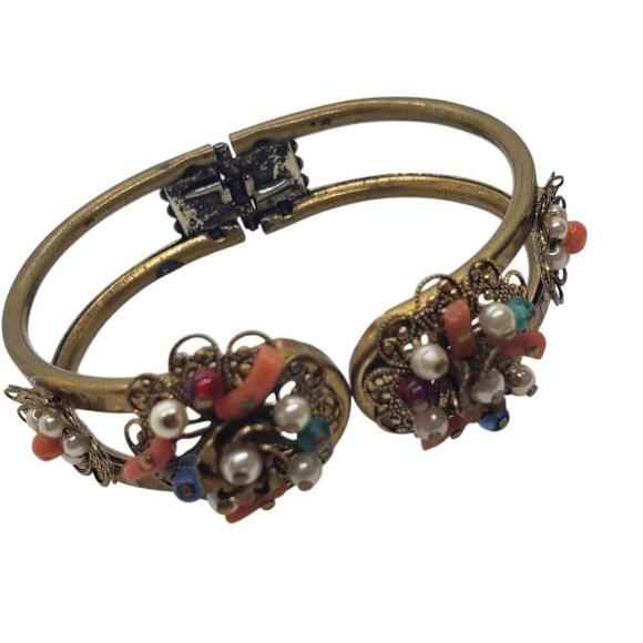 Vintage Ornate Brass Hinged Bangle Bracelet Filigree Faux Pearl Coral Glass Bead - Picture 2 of 7